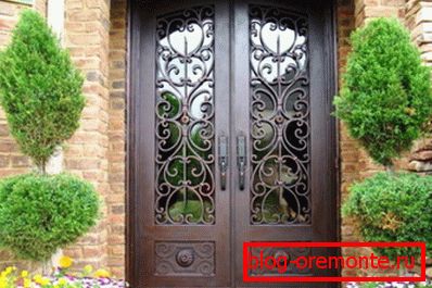 Swing doors
