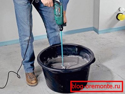 Irregularities can be leveled by pouring liquid floor over the screed