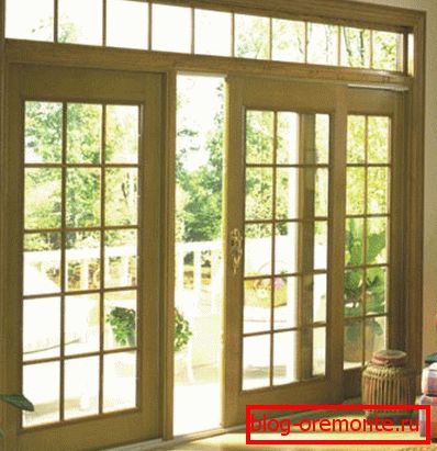 Sliding door connecting room with terrace