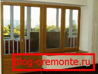 Balcony doors made of wood