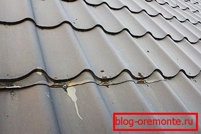 Repair of metal roofing
