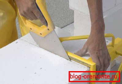Cutting blocks can be an ordinary saw. Cutting blocks can be an ordinary saw.