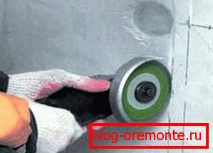Cutting reinforced concrete diamond circles carried out by the Cutting reinforced concrete diamond circles carried out by the