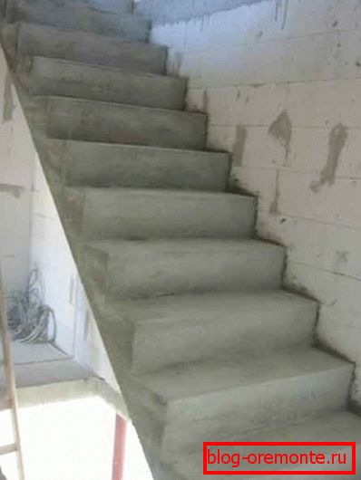 Self-made construction of cast reinforced concrete Self-made construction of cast reinforced concrete