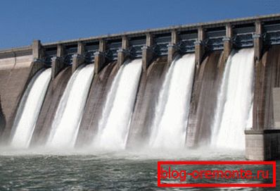 The most vivid example of using material with continuous contact with water. The most vivid example of using material with continuous contact with water.