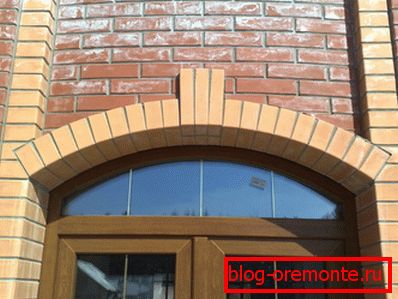 Segment arch for a doorway Segment arch for a doorway