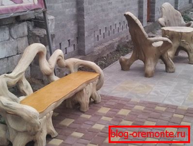 Benches can be the real decoration of the site.