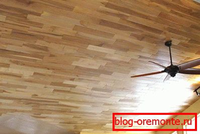 Solid ceiling in bright laminate Solid ceiling in bright laminate