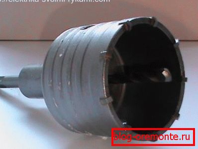 Standard pointy crowns wear out very quickly, but they can be sharpened periodically. Standard pointy crowns wear out very quickly, but they can be sharpened periodically.