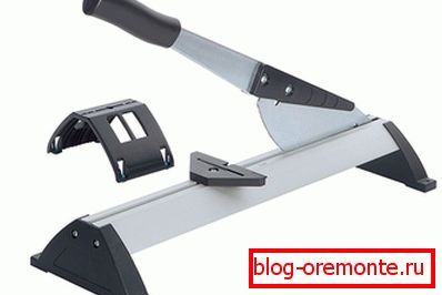 Laminate cutting machine