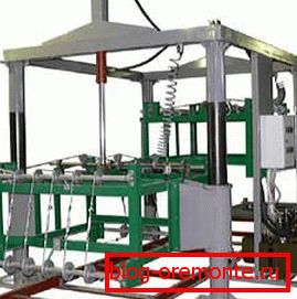 Machine for cutting material. Machine for cutting material.