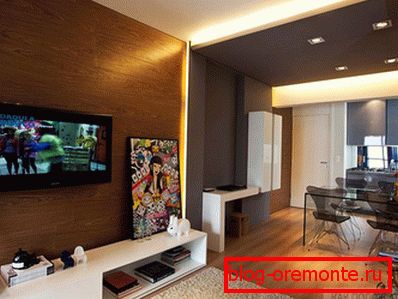 Laminated wall in the guest room