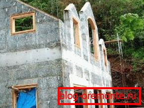 Walls of wood concrete Walls of wood concrete