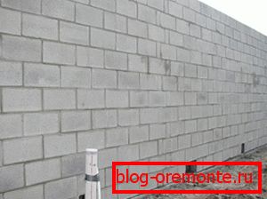The walls of foam blocks. A photo