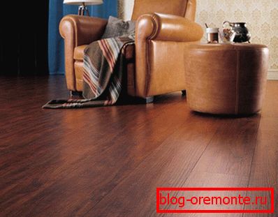 Dark floor and a feeling of comfort