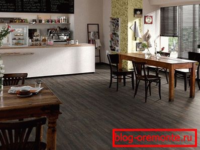 Dark laminate floor in the dining room