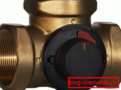 Three-way valve