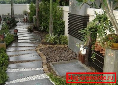 Cement coating in the rain Cement coating in the rain