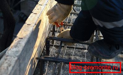 Laying the heating cable. Laying the heating cable.