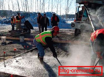 Laying solution at minus temperature Laying solution at minus temperature