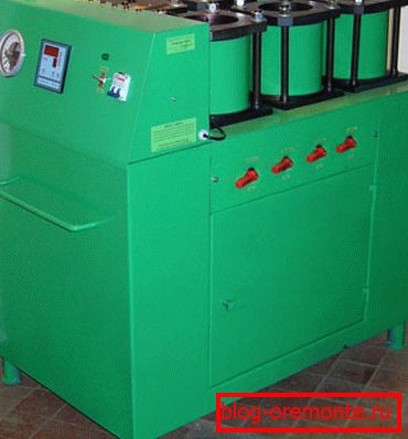 Installation for testing water resistance. Installation for testing water resistance.