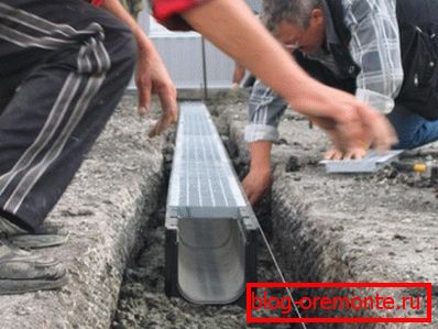 Installing the tray on a concrete pad. Installing the tray on a concrete pad.