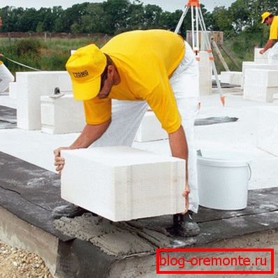 Installation of the corner block. Installation of the corner block.