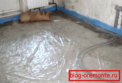 The device of concrete floor screed does not do without high-quality waterproofing The device of concrete floor screed does not do without high-quality waterproofing