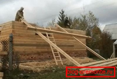 The device for the delivery of timber The device for the delivery of timber