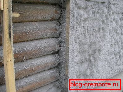 Warming log houses with eco wool Warming log houses with eco wool