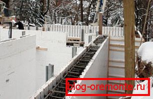 Insulated formwork. Insulated formwork.