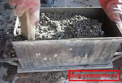 Concrete tamper