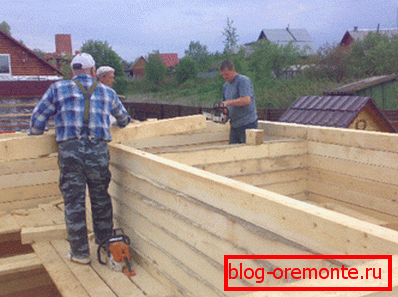 In each joint, insulation. In each joint, insulation.