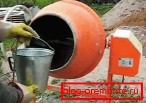 The bucket is the easiest way to measure proportions. The bucket is the easiest way to measure proportions.
