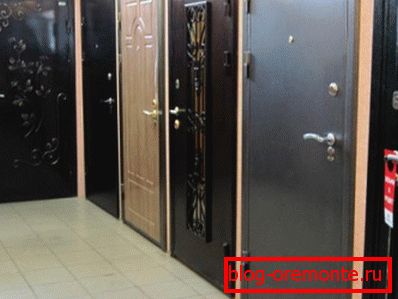 Entrance metal doors Entrance metal doors