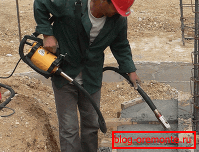 Vibration compacting increases strength Vibration compacting increases strength