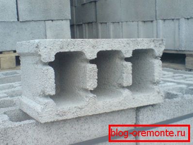 The appearance of a typical cinder block The appearance of a typical cinder block