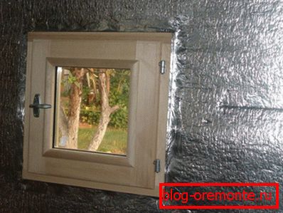 Here is a film with foil that allows you to trap steam and heat indoors Here is a film with foil that allows you to trap steam and heat indoors