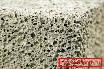 Introduction to the pumice solution significantly reduces its mass