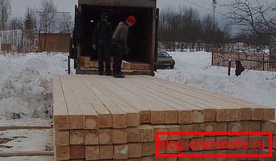Unloading pine bars: occupation is not for wimps Unloading pine bars: occupation is not for wimps