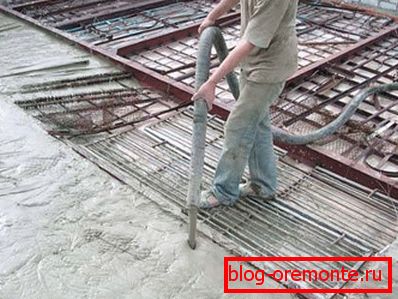 The high mobility of the composition allows using special stations for its installation or use more practical methods of feeding to the height The high mobility of the composition allows using special stations for its installation or use more practical methods of feeding to the height