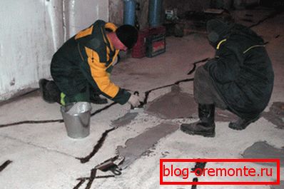 Filling embroidered cracks with thixotropic sealants Filling embroidered cracks with thixotropic sealants