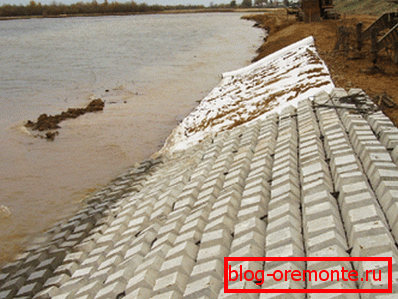 Protective mats can be strengthened and shore structures Protective mats can be strengthened and shore structures